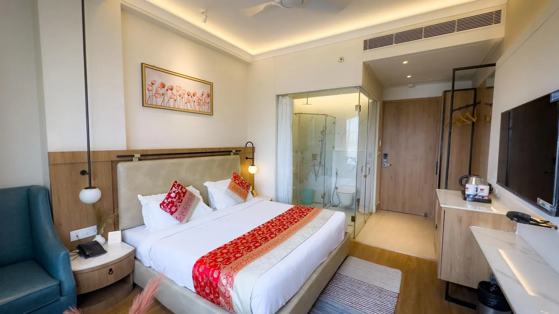 ***  New Hotel Broadway Varanasi India