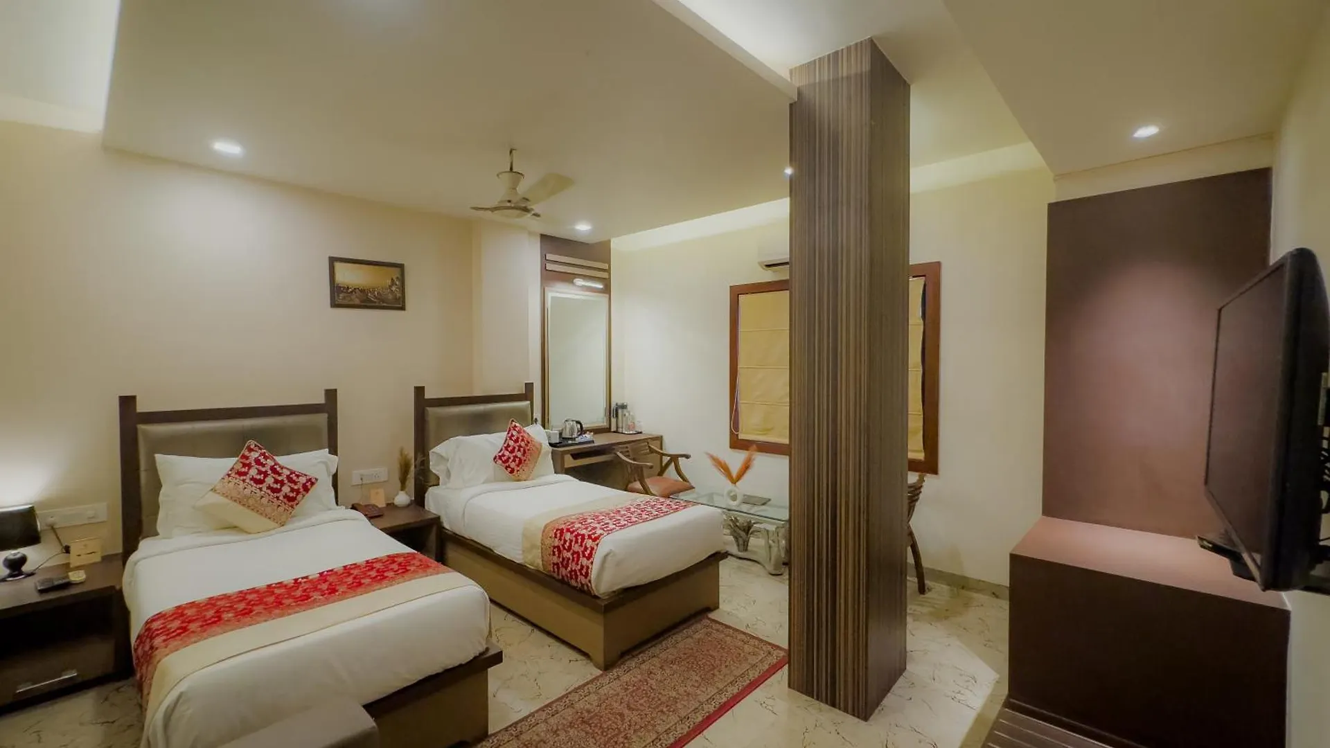 New Hotel Broadway Varanasi India