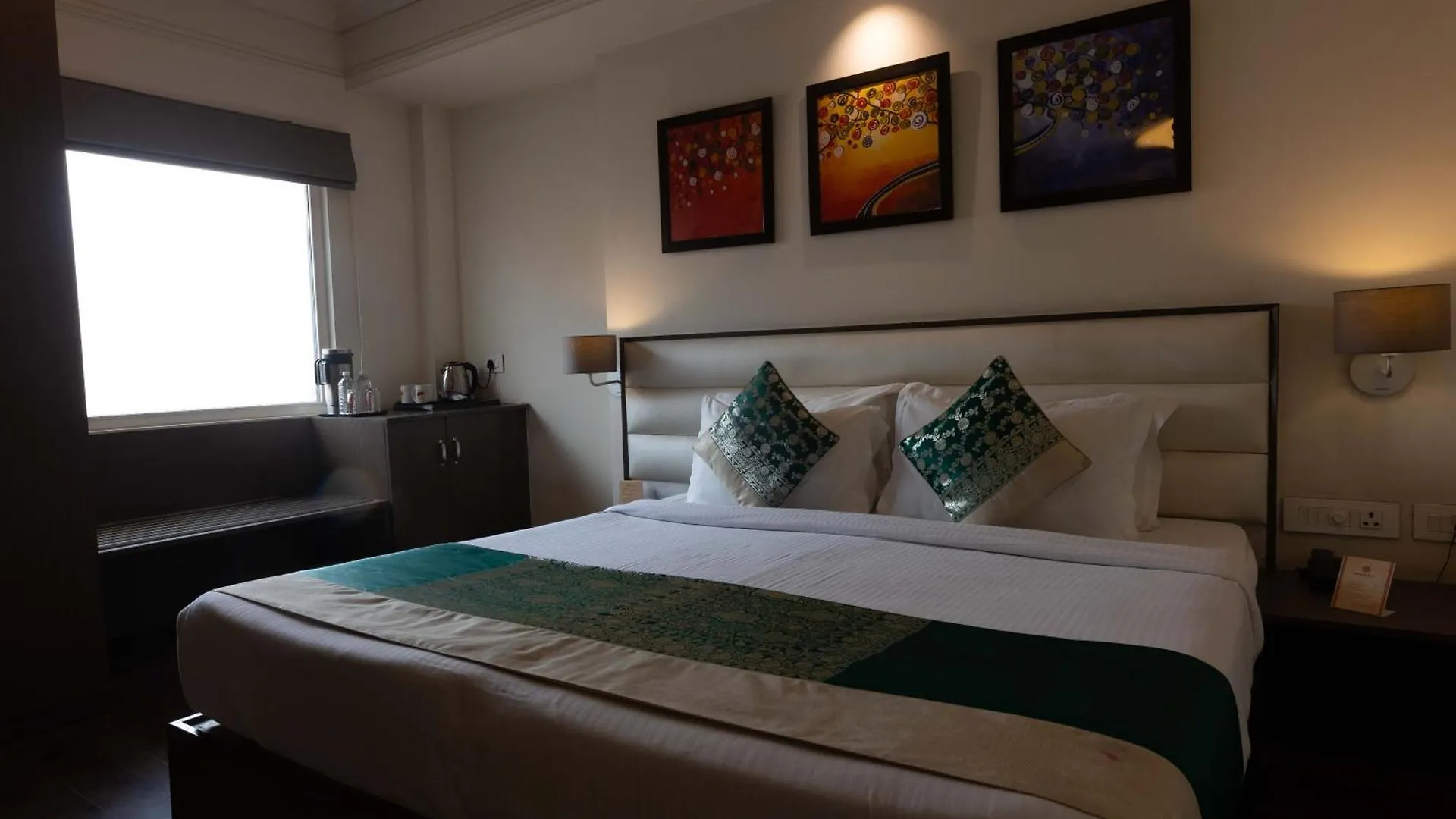 New Hotel Broadway Varanasi
